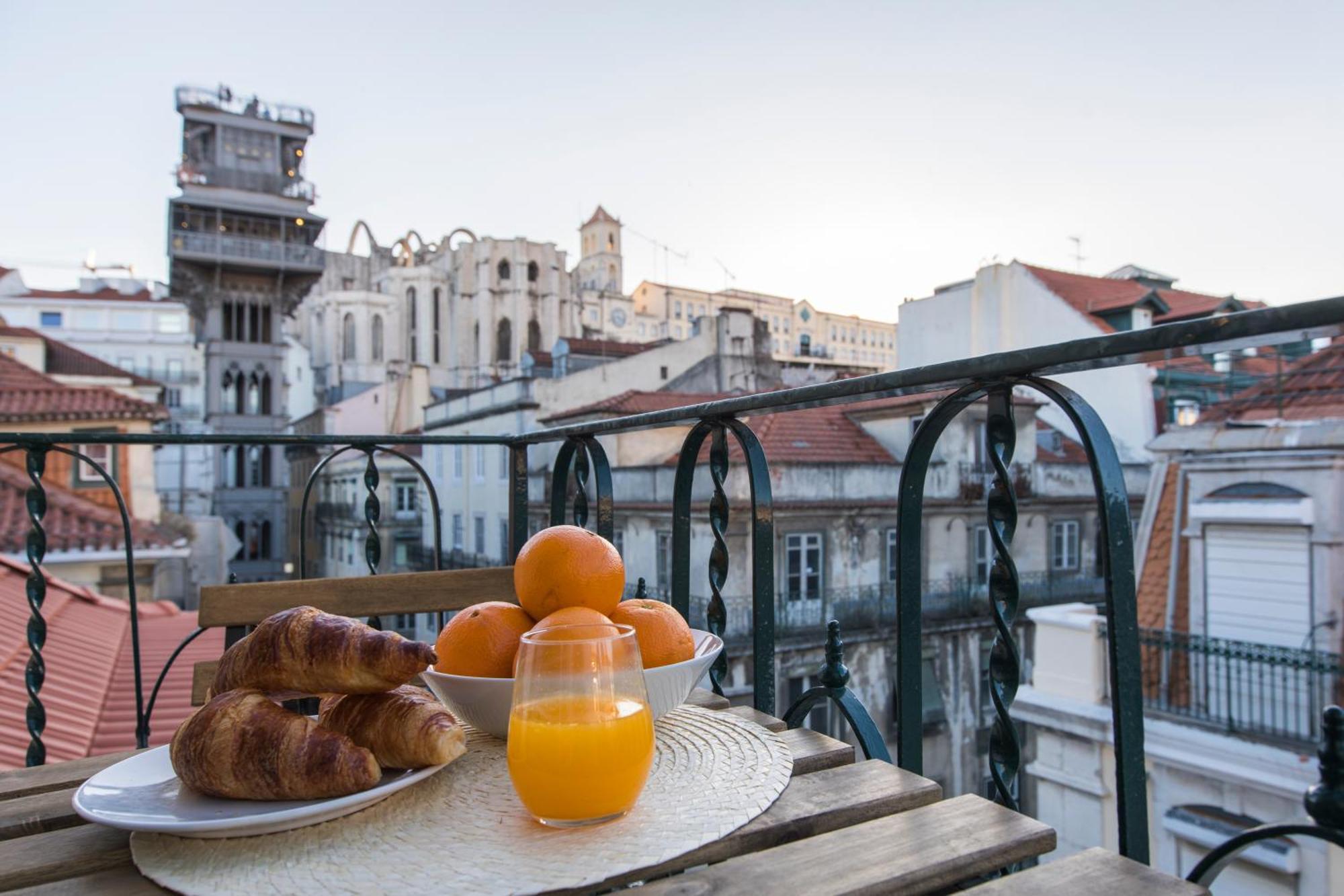 Апартаменти Ando Living - Santa Justa 79 House Лісабон Екстер'єр фото